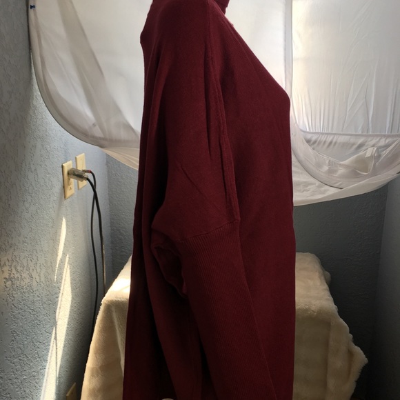 Joseph A Turtleneck  Soft. Oversized Sweater NWT - Picture 6 of 7